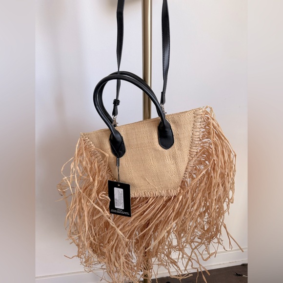Pretty Little Thing Natural Frayed Straw Beach Bag - Picture 11 of 11